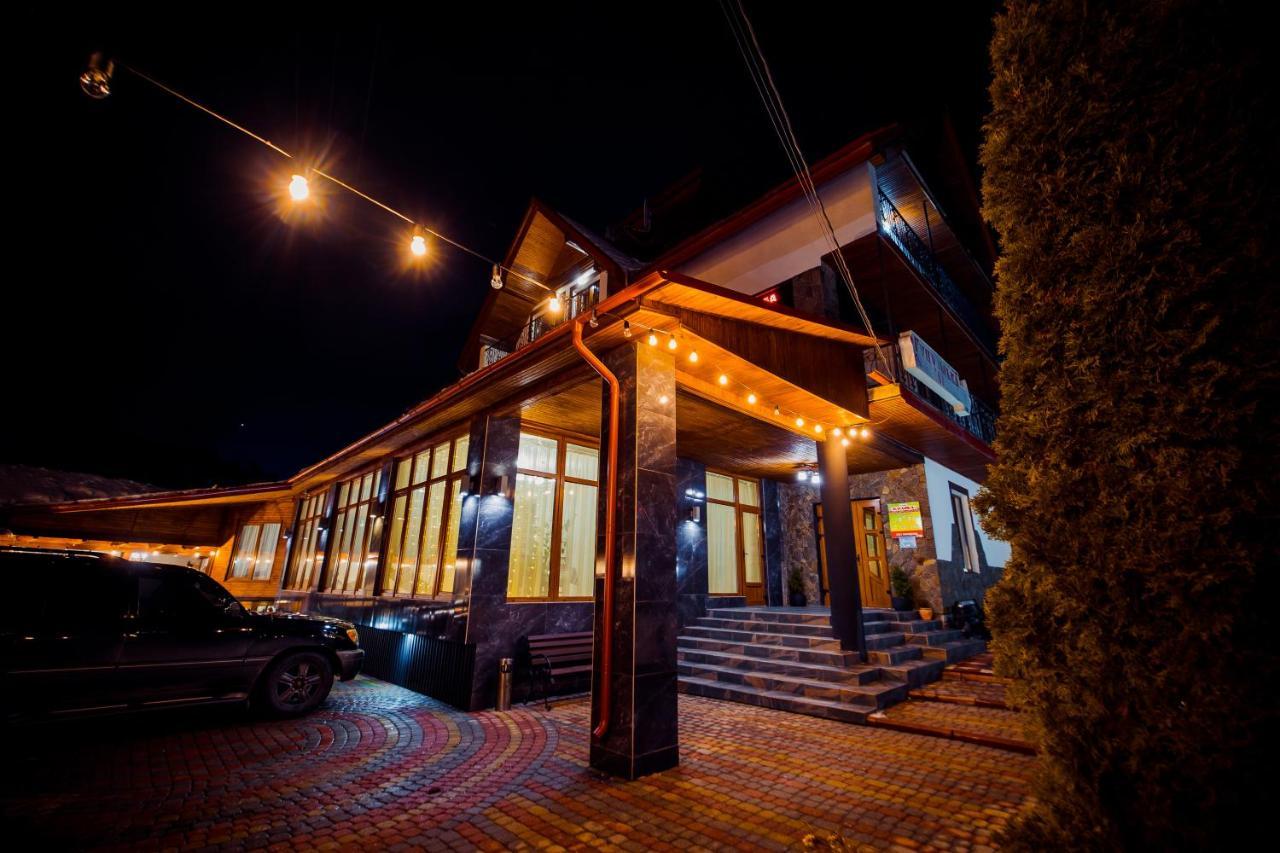 布克维 Гуцульська Світлиця酒店 外观 照片